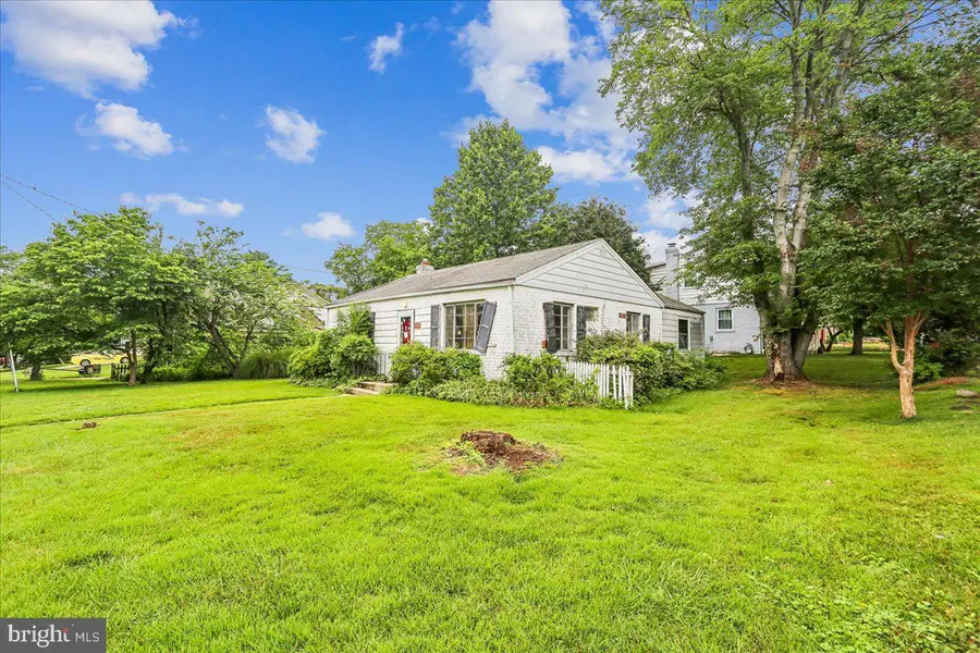 10411 Ewell Ave, Kensington, MD 20895 - #2