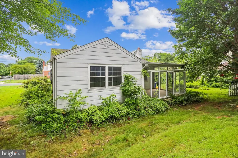 10411 Ewell Ave, Kensington, MD 20895 - #3
