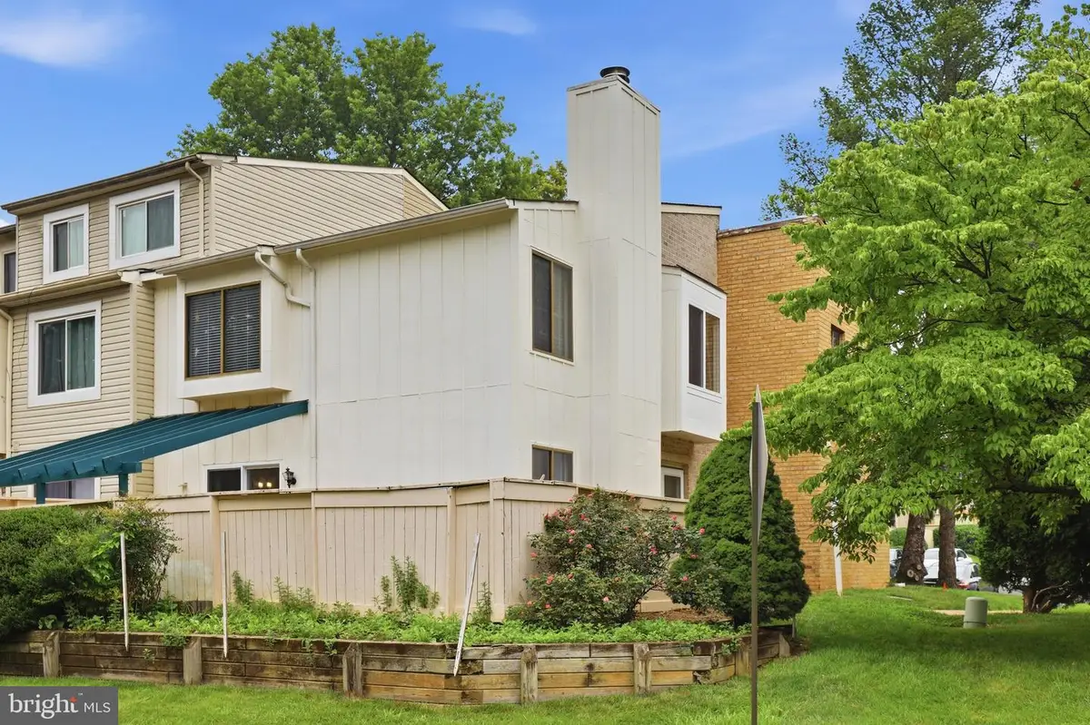 2 Grazing Ct, Montgomery Village, MD 20886 - #1