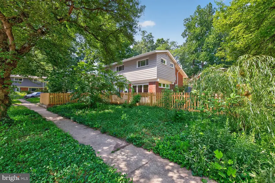 220 Thistle Dr, Silver Spring, MD 20901 - #2
