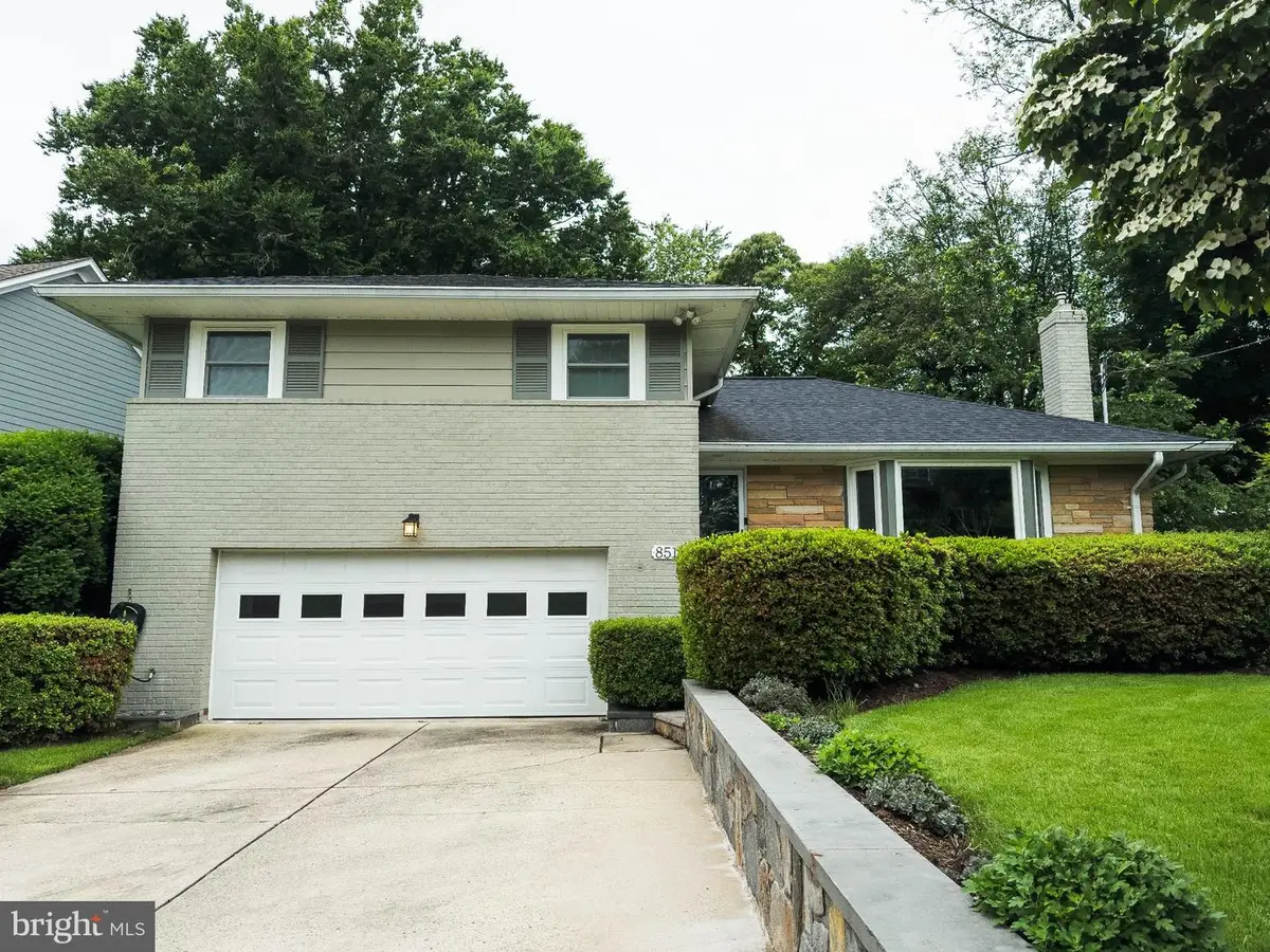 8510 Pelham Rd, Bethesda, MD 20817 - #1