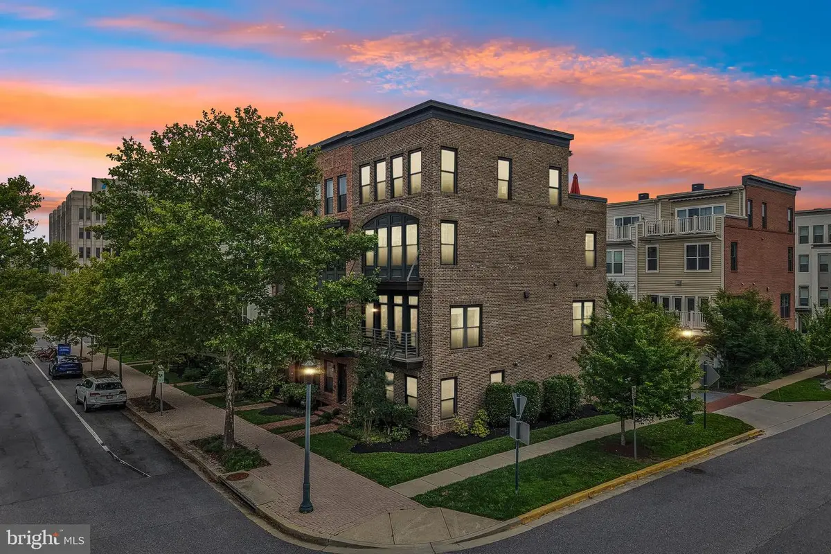 918 King Farm Blvd, Rockville, MD 20850 - #1