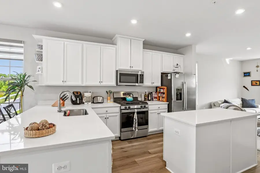 9810 Posterity Ln, Montgomery Village, MD 20886 - #2