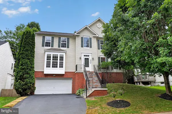 19225 Wheatfield Dr, GERMANTOWN, MD 20876