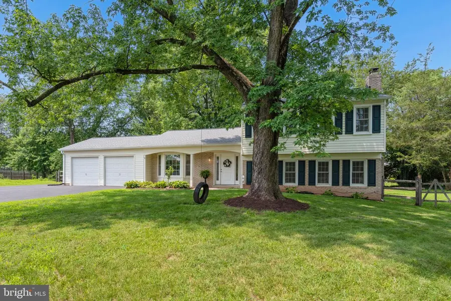 19809 Sedgwick Way, Poolesville, MD 20837 - #2