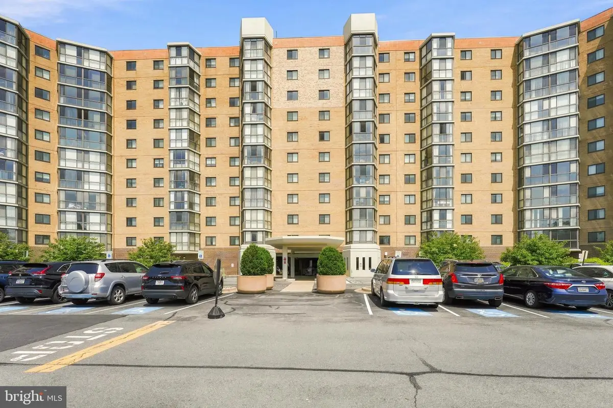 3330 N Leisure World Blvd #5-427, Silver Spring, MD 20906 - #1