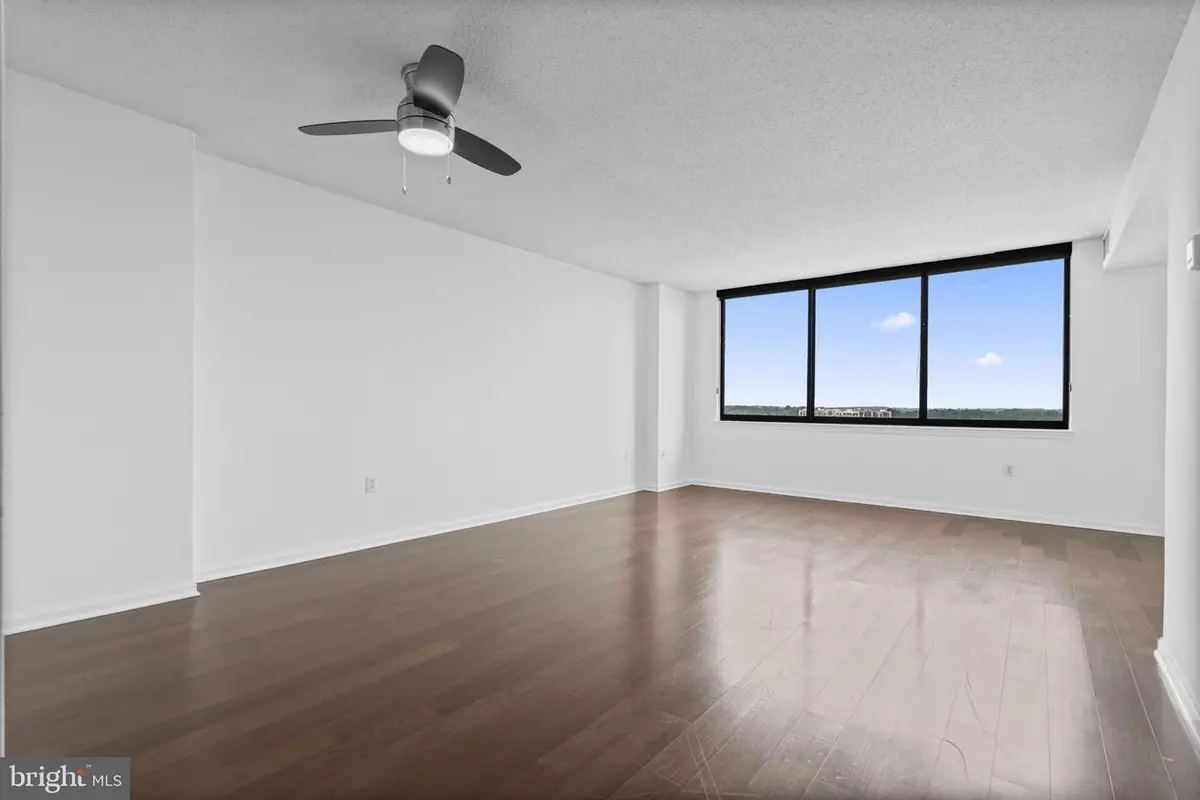 10101 Grosvenor Pl #2013, Rockville, MD 20852 - #1