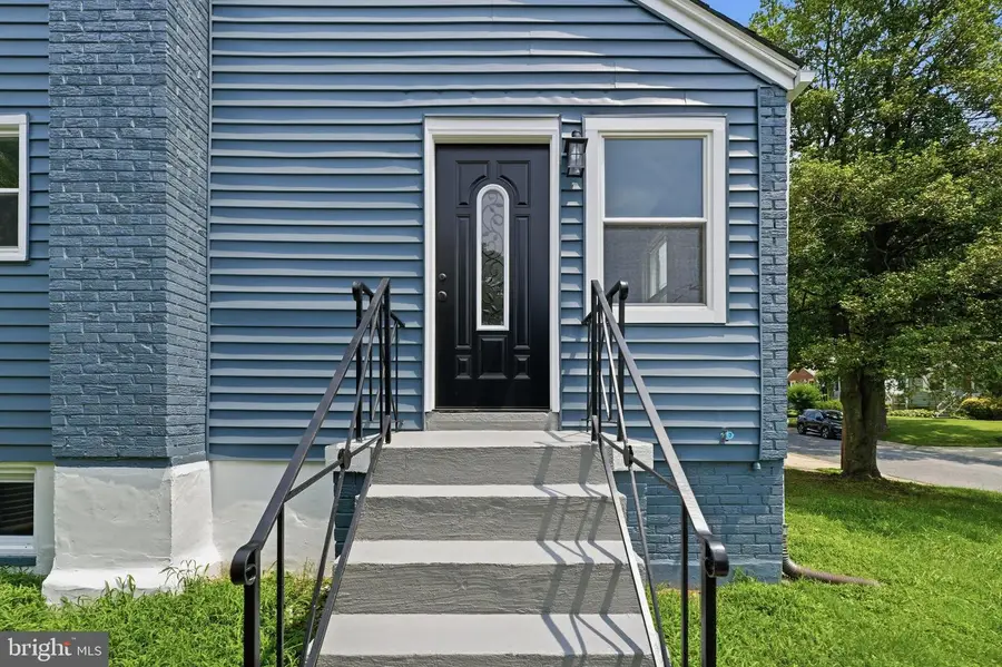 11716 Kingtree St, Silver Spring, MD 20902 - #2