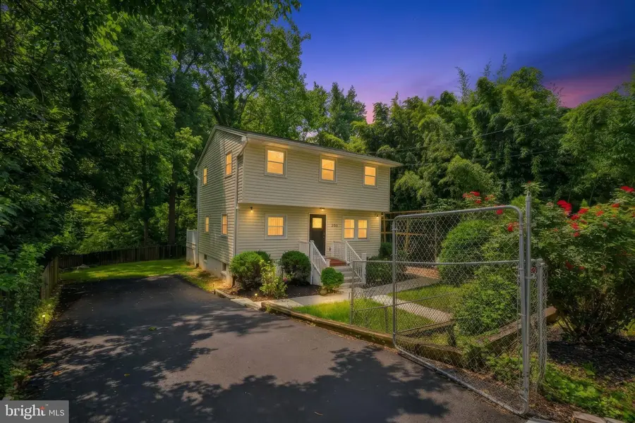 4320 Ivy Glen Rd, Silver Spring, MD 20906 - #2
