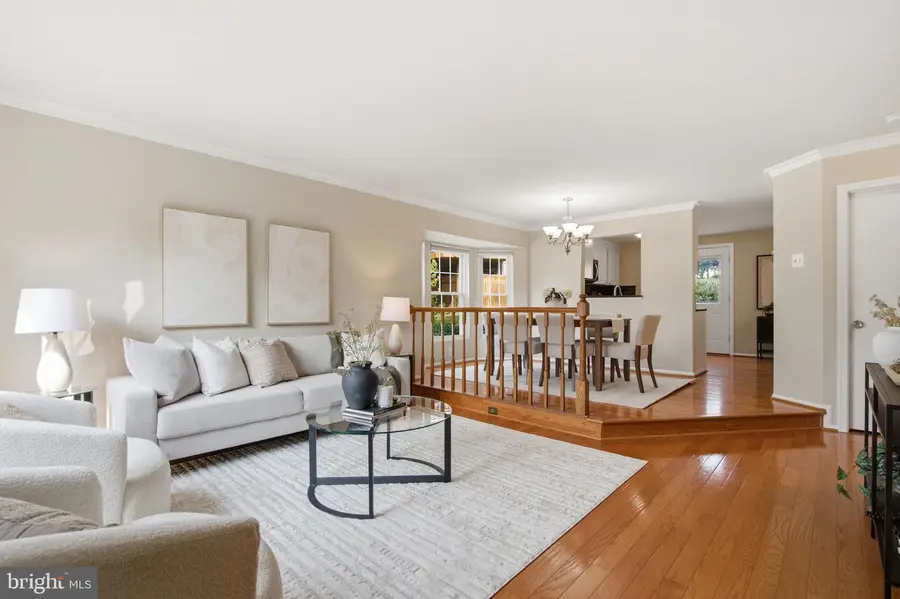 18717 Martins Landing Dr, Germantown, MD 20874 - #2