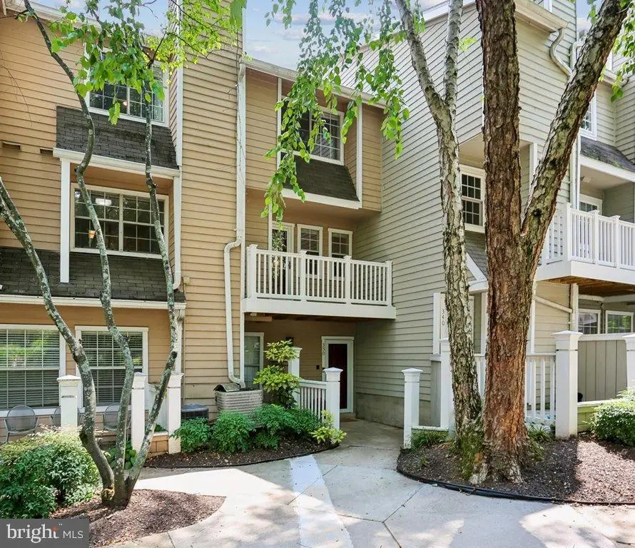 5821 Inman Park Cir #350, Rockville, MD 20852 - #1