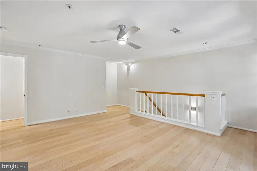 5821 Inman Park Cir #350, Rockville, MD 20852 - #3