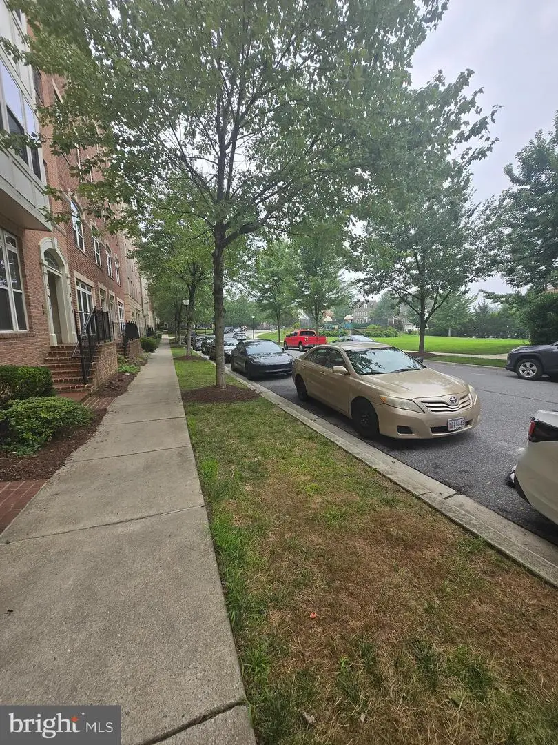 263 Community Center Ave #263, Gaithersburg, MD 20878 - #2