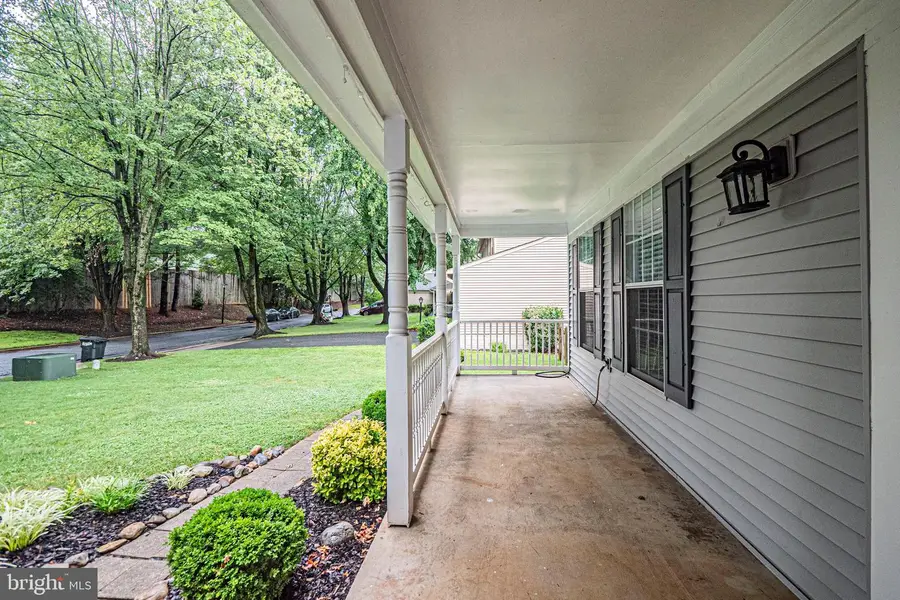 214 Bookham Ln, Gaithersburg, MD 20877 - #3