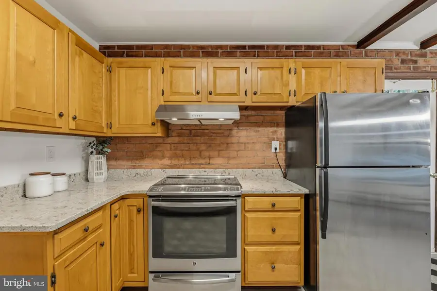11906 Renwood Ln, North Bethesda, MD 20852 - #3