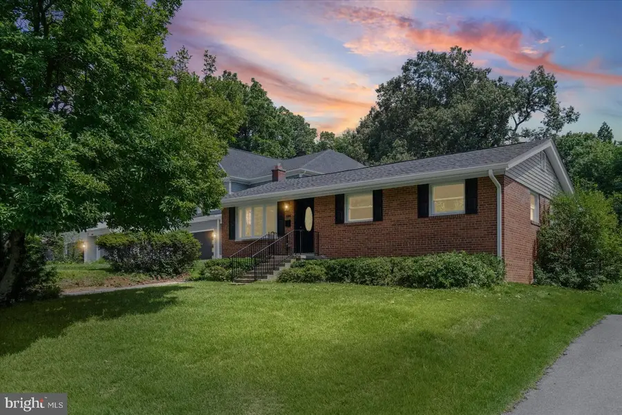 11305 Mapleview Dr, Silver Spring, MD 20902 - #2