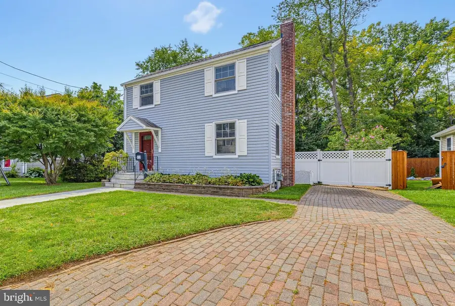 717 Mapleton Rd, Rockville, MD 20850 - #3