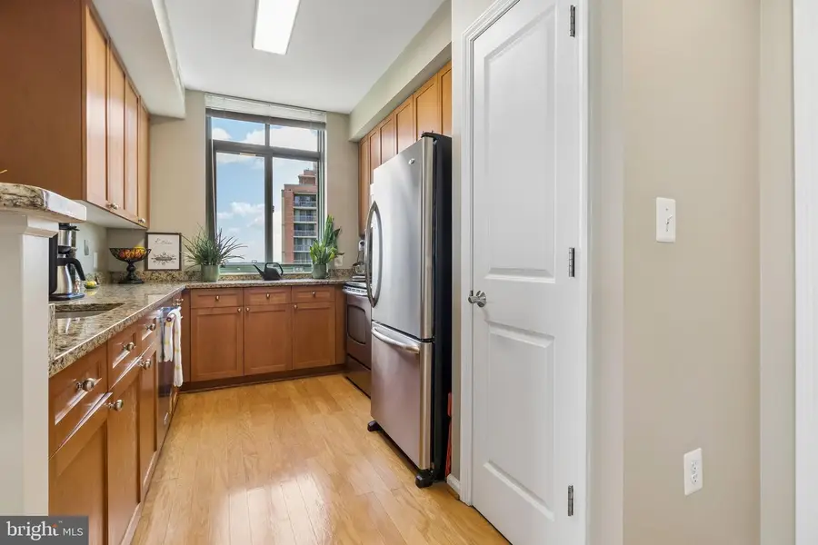 11700 Old Georgetown Rd #910, North Bethesda, MD 20852 - #3