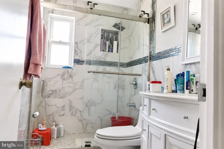 723 Lowander Ln, Silver Spring, MD 20901 - #2