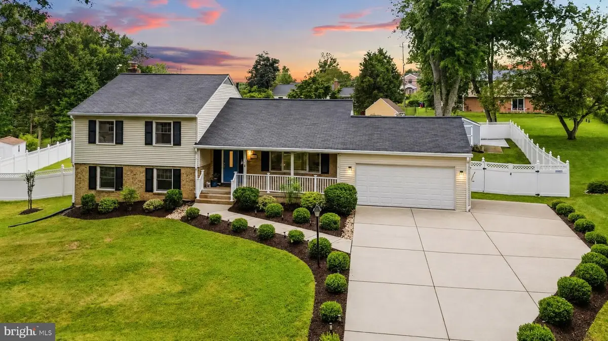 7204 Righters Mill Rd, Derwood, MD 20855 - #1
