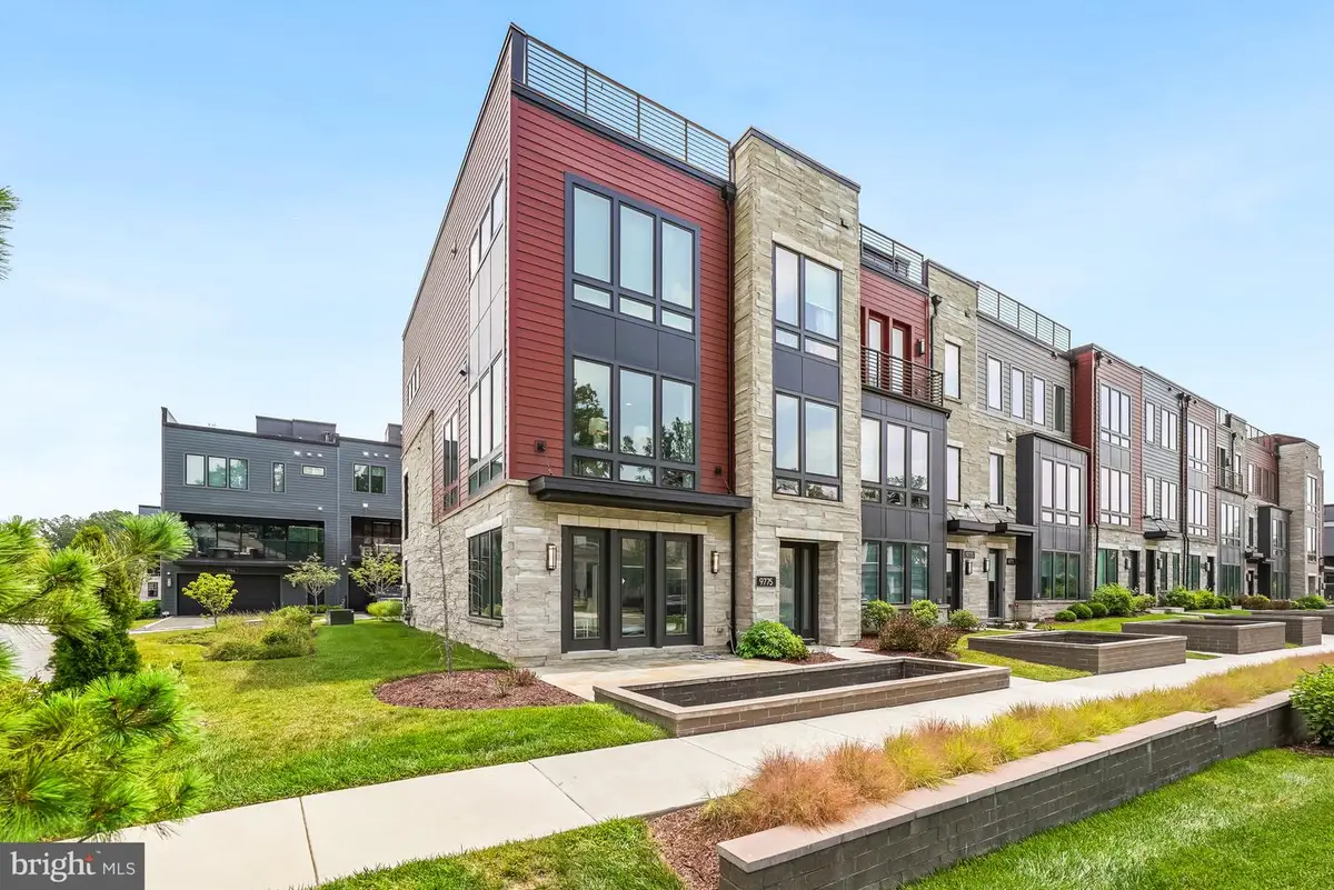 9775 Sanvitalia St, Bethesda, MD 20817 - #1