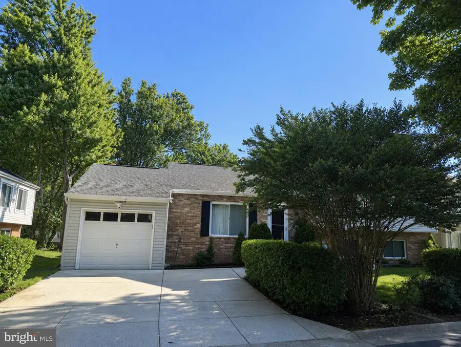 12 Glazebrook Ct, Gaithersburg, MD 20878 - #2
