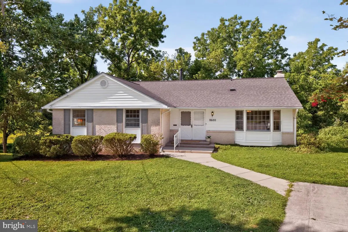 8600 Buckhannon Dr, Potomac, MD 20854 - #1