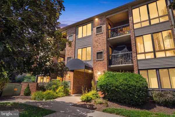 18022 Chalet Dr #27-203, GERMANTOWN, MD 20874