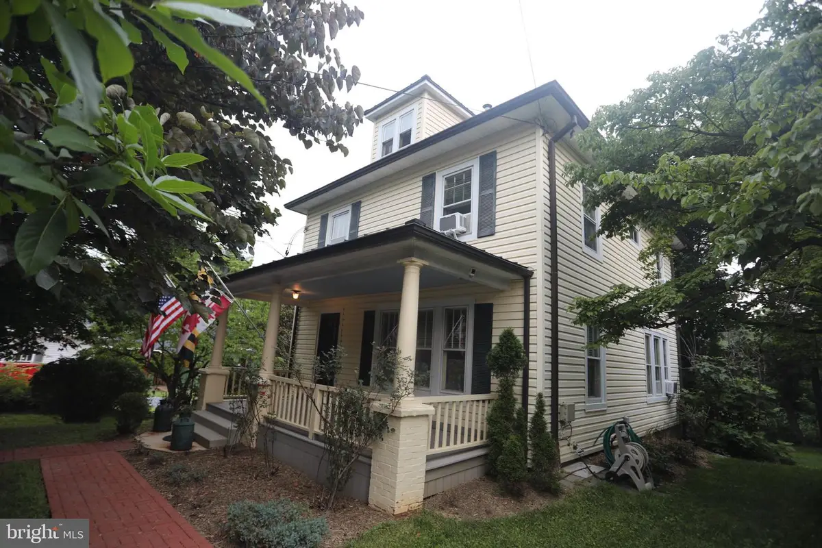 3 High St, Brookeville, MD 20833 - #1