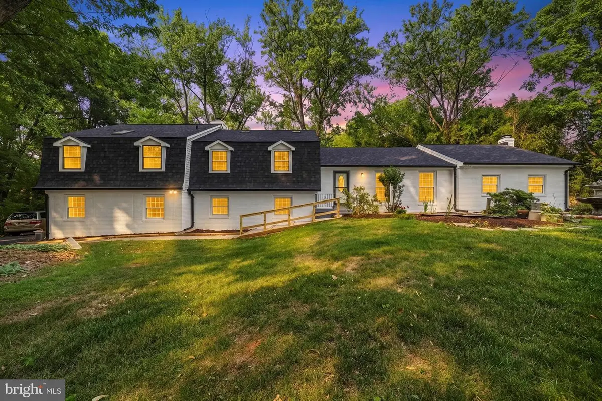 13508 Glen Mill Rd, Rockville, MD 20850 - #1