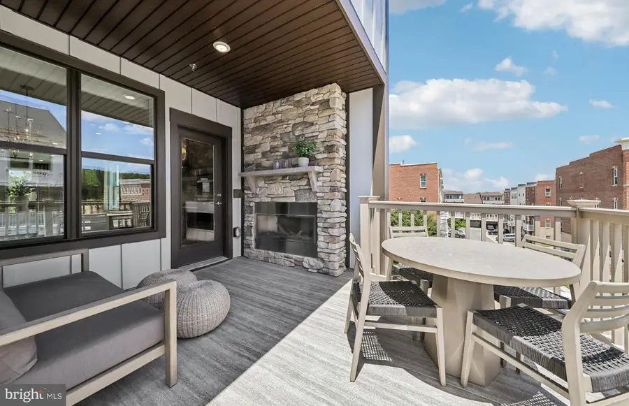 628 Parkview Ave, Gaithersburg, MD 20878 - #2