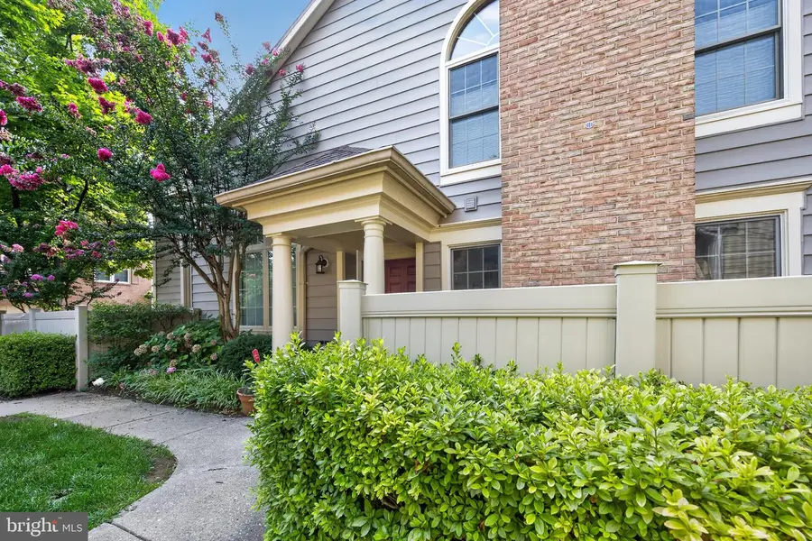 5724 Mayfair Manor Dr #99, Rockville, MD 20852 - #2