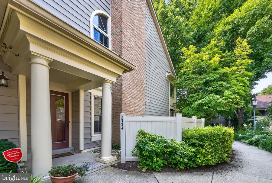5724 Mayfair Manor Dr #99, Rockville, MD 20852 - #3