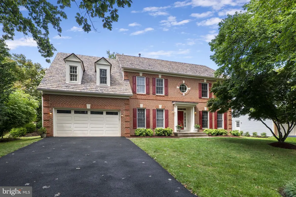 15602 Blackberry Dr, Gaithersburg, MD 20878 - #1