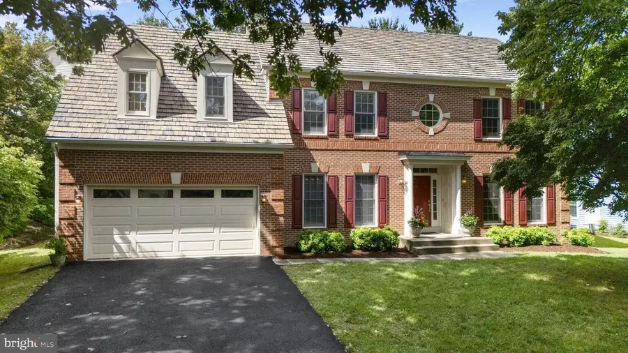 15602 Blackberry Dr, Gaithersburg, MD 20878 - #2