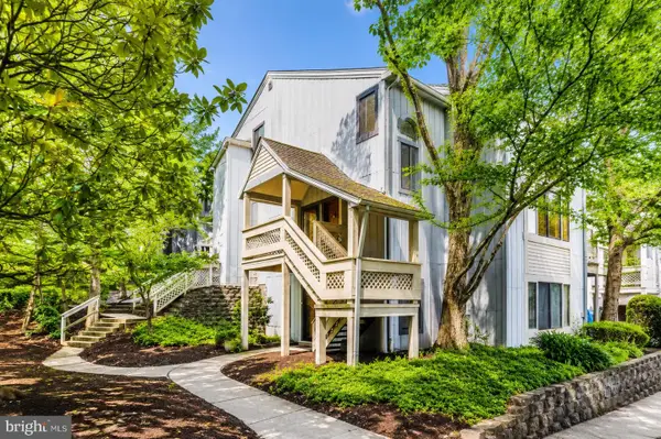 946 Windbrooke Dr #946, GAITHERSBURG, MD 20879