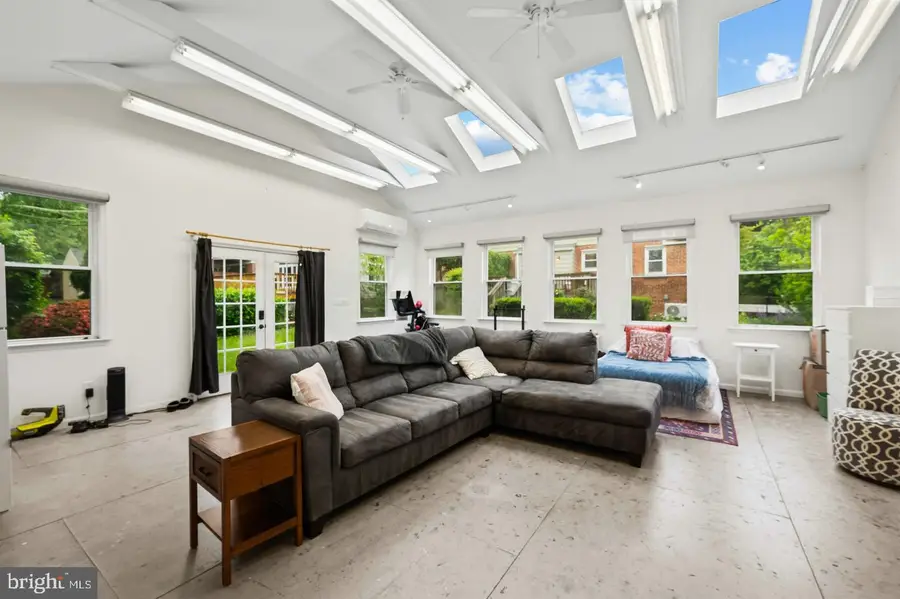 1708 Brisbane St, Silver Spring, MD 20902 - #2