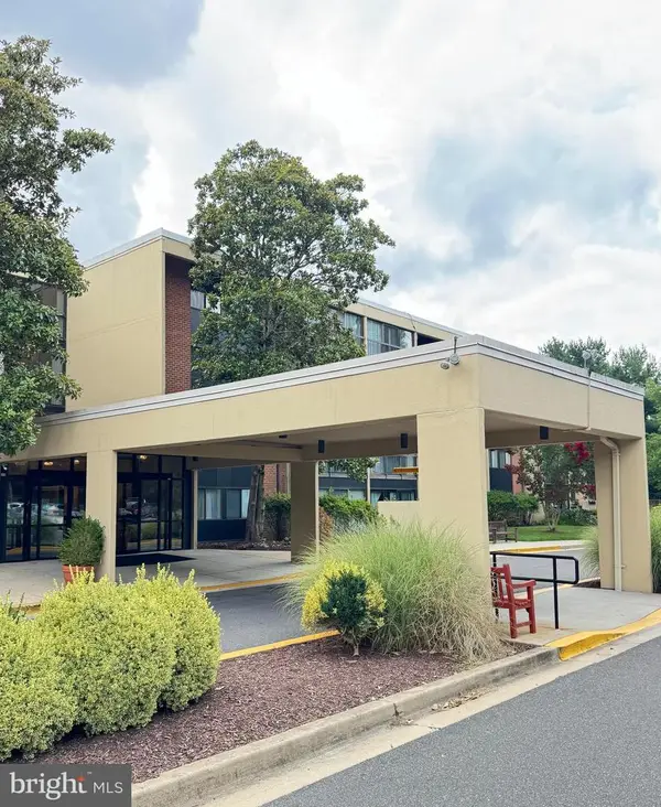 2921 N Leisure World Blvd #1-122, SILVER SPRING, MD 20906