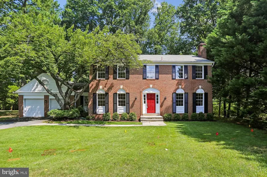 5705 Sugarbush Ln, Rockville, MD 20852 - #2