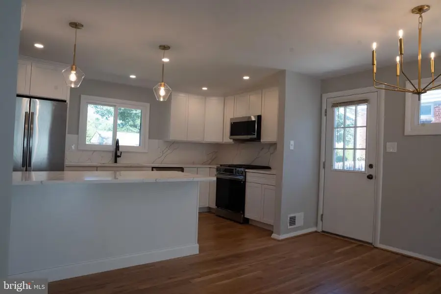 14117 London Ln, Rockville, MD 20853 - #2