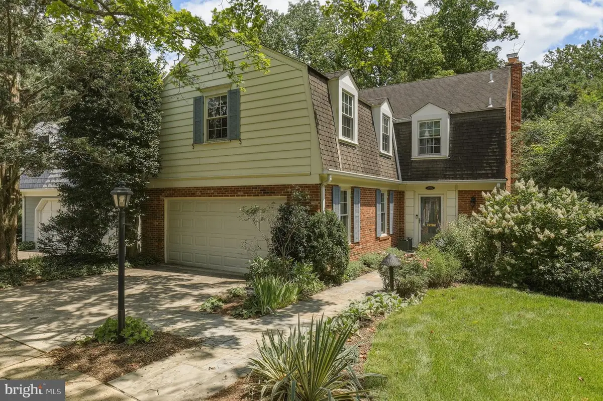 4413 Boxwood Rd, Bethesda, MD 20816 - #1