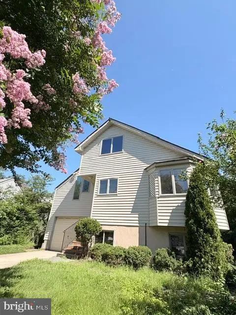 404 Park Rd, Rockville, MD 20850 - #1