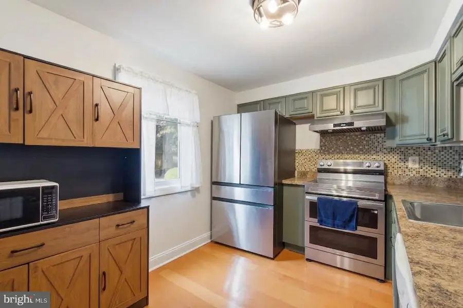 19157 Stedwick Dr, Montgomery Village, MD 20886 - #3