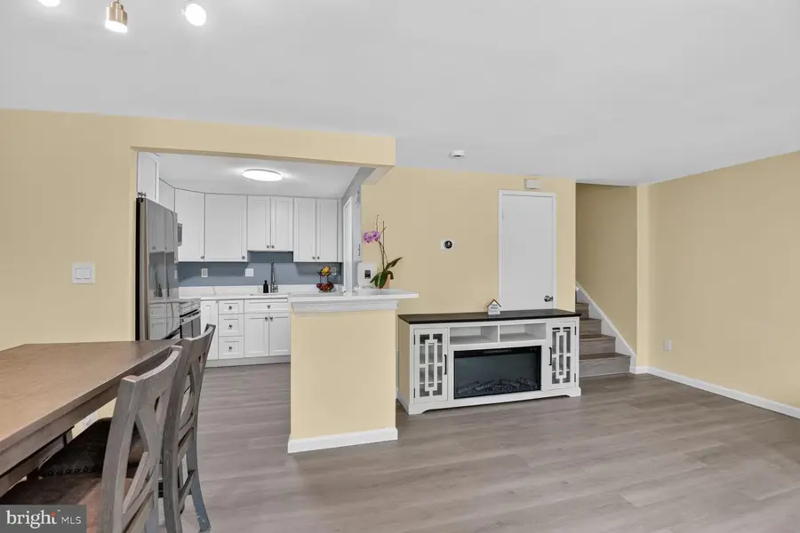 9821 Docena Dr, Gaithersburg, MD 20886 - #2