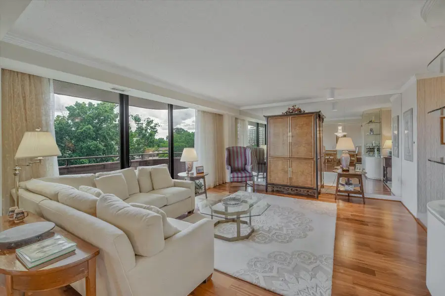 4550 N Park Ave N #405, Chevy Chase, MD 20815 - #3