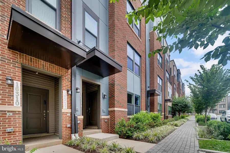 16316 Connors Way #15, Rockville, MD 20855 - #2