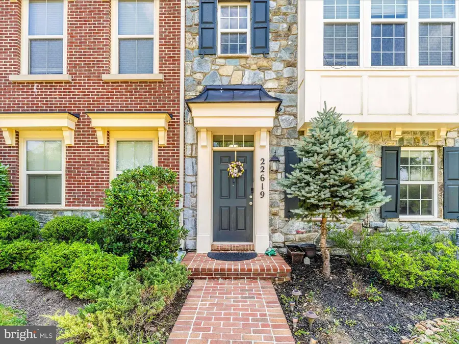 22619 Sweetspire Dr, Clarksburg, MD 20871 - #2
