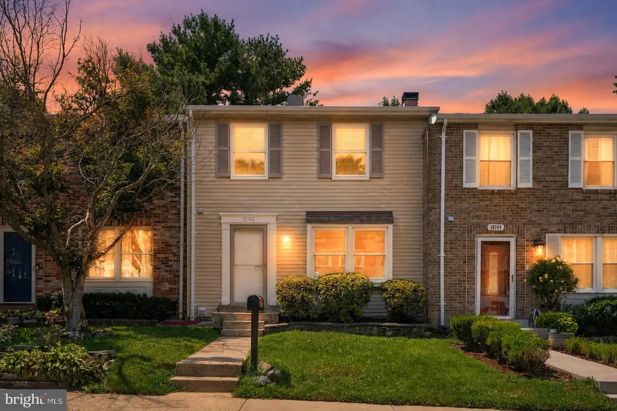 18744 Pintail Ln, Gaithersburg, MD 20879 - #1