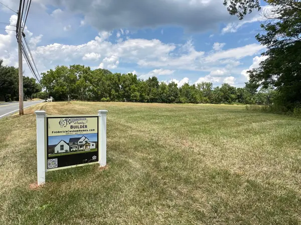 19501 Fisher Ave #lot 3, POOLESVILLE, MD 20837