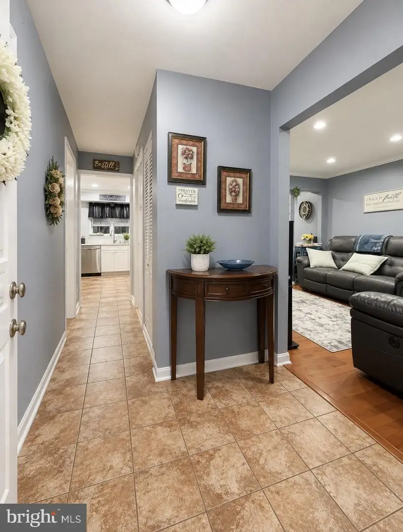 13005 Pickering Dr, Germantown, MD 20874 - #3